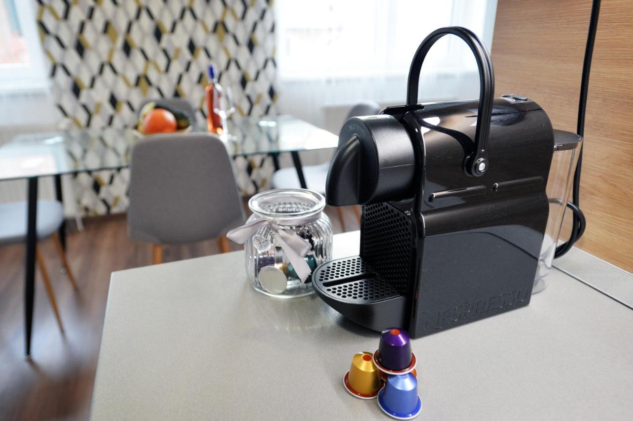 One Luxury Suites Eger Eksteriør bilde